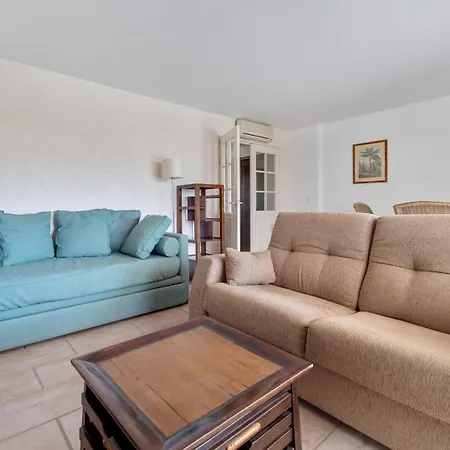 Le 11 - Appt Climatise Avec Piscine Partagee Apartment Saint-Raphael (Var)