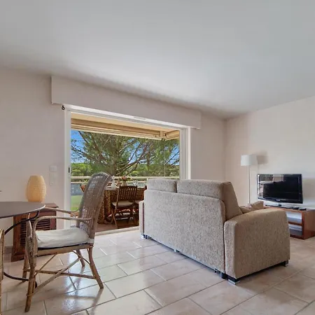 Le 11 - Appt Climatise Avec Piscine Partagee アパート *