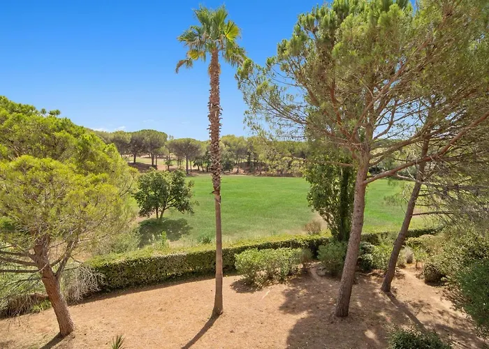 Le 11 - Appt Climatise Avec Piscine Partagee