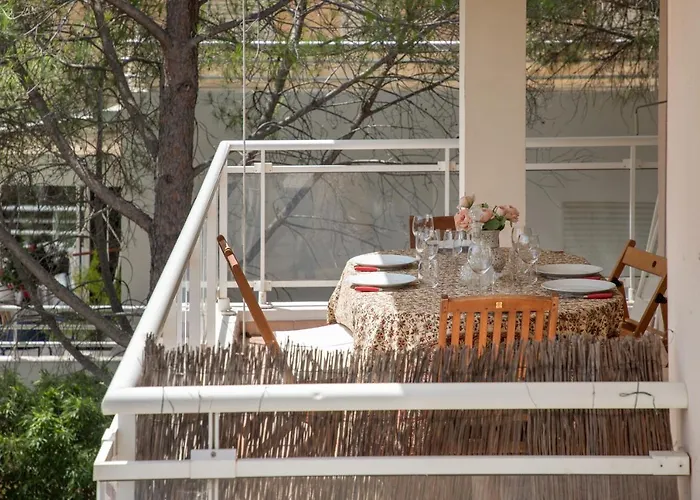 Le 11 - Appt Climatise Avec Piscine Partagee Apartment Saint-Raphaël